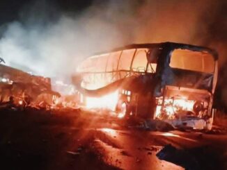 Choque entre autobús y tráiler en Tabasco deja más de 40 muertos