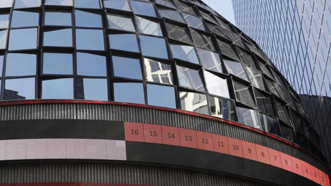 La Bolsa de México gana un 1.1% en línea con EE.UU. y perfila cierre de semana al alza