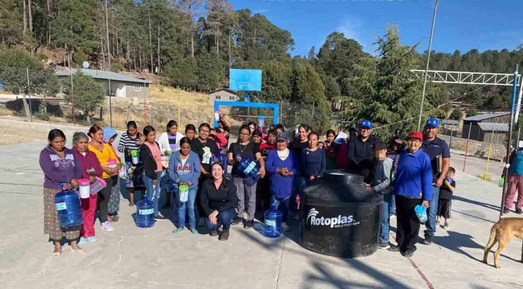 Realiza JCAS jornada de desinfección y revisión de calidad del agua en Guadalupe y Calvo