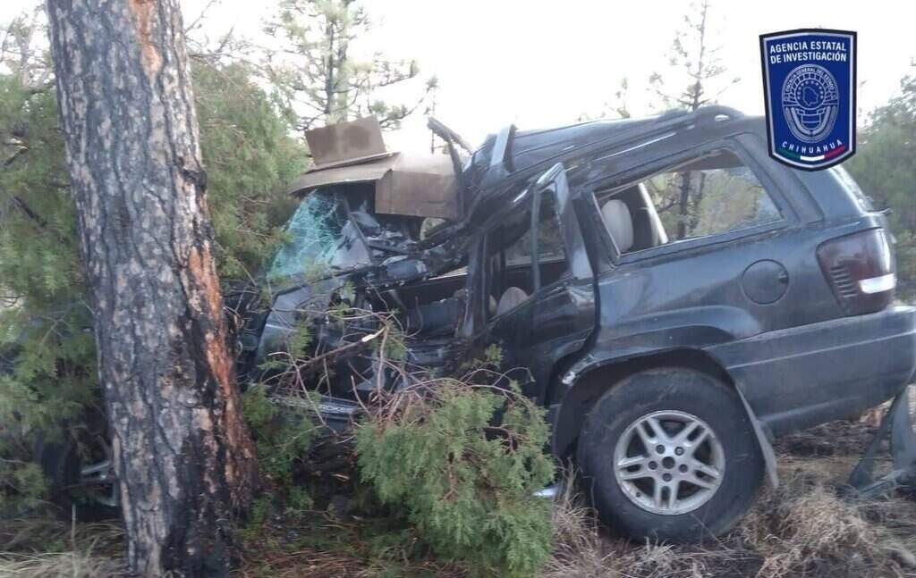 Muere conductor al chocar en tramo de Gómez Farías a Madera