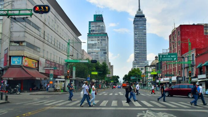México tiene un déficit comercial de más de mil mdp en primer trimestre pese incertidumbre