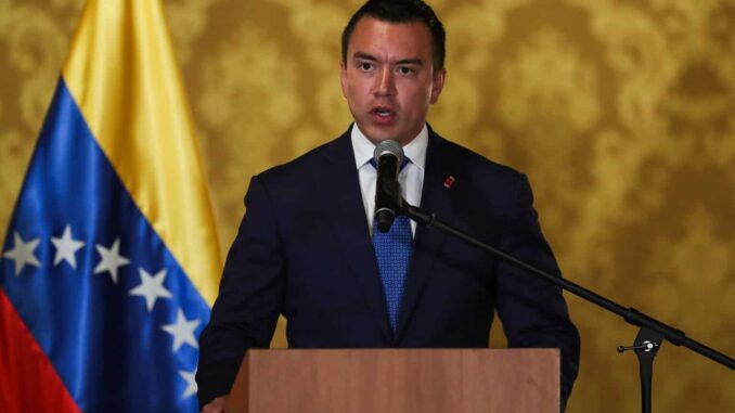 Noboa acusa a Petro de impulsar supuesta incursión de guerrilleros colombianos en Ecuador