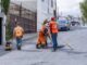 Continúa bacheo para mejores calles; Marco Bonilla supervisa labores en colonia Saucito