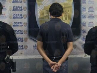 Lo detuvo Policía Municipal con envoltorios,vapeadores y cigarros de aparente marihuana en la colonia UP
