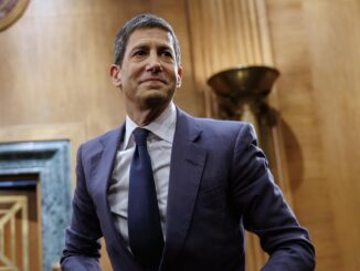Senado de EE.UU. aprueba al candidato de Trump, Kevin Warsh, como nuevo presidente de la Fed