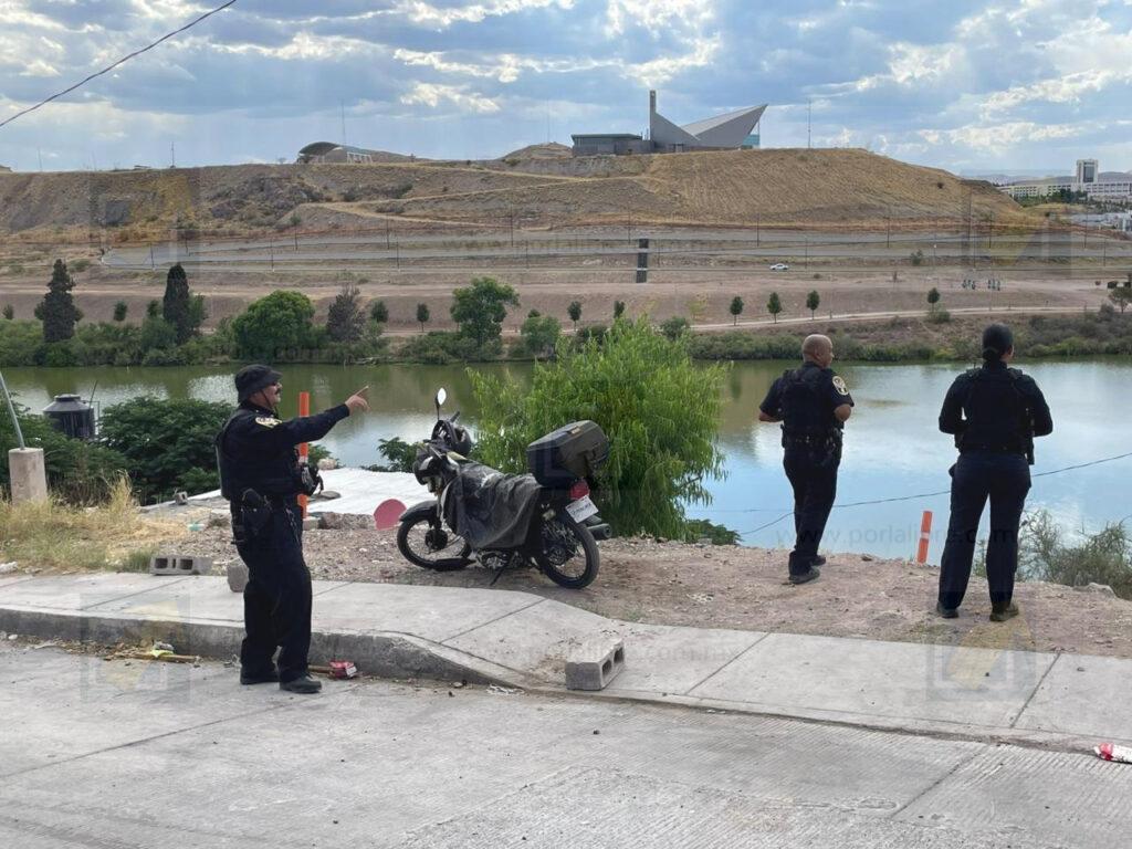 Policía Municipal rescata a hombre de morir ahogado en la Presa Chuvíscar