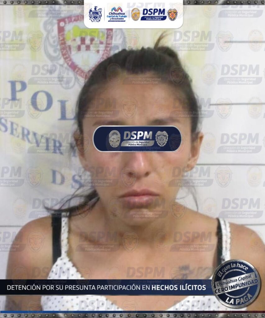 Agentes municipales detienen en el centro a mujer con droga, pipas y vapeadores