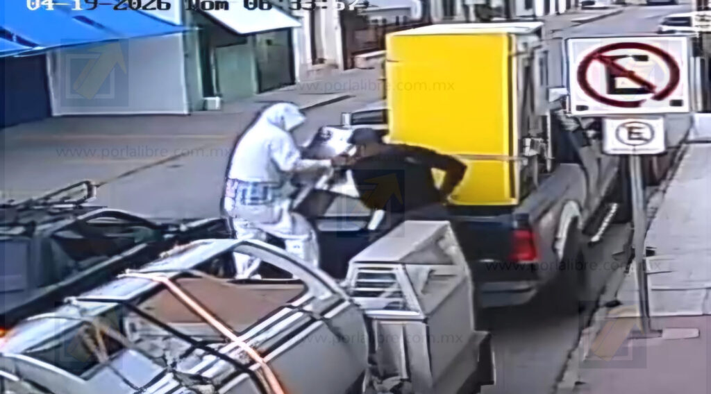 Roban equipo de heladería en pleno centro