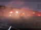 Fuerte incendio en relleno sanitario moviliza a cuerpos de emergencia