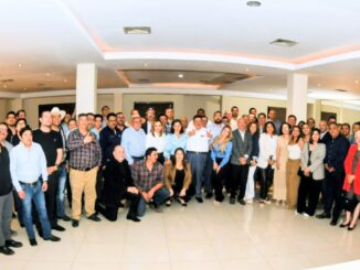 Presenta César Jáuregui panorama de seguridad y avances de Fiscalía ante constructores de Chihuahua