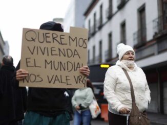 Asamblea de Barrios arma zafarrancho en Congreso de la Ciudad de México por vivienda