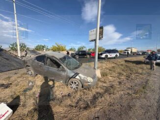 Volcadura en el periférico Lombardo Toledano deja cuatro lesionados