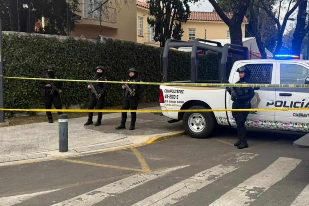 Frustran robo a casa en Lomas de Chapultepec, CDMX; hay un abatido y otro detenido