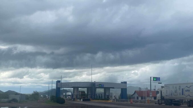 Emiten alerta preventiva por descenso de temperaturas, viento fuerte y lluvia para el fin de semana