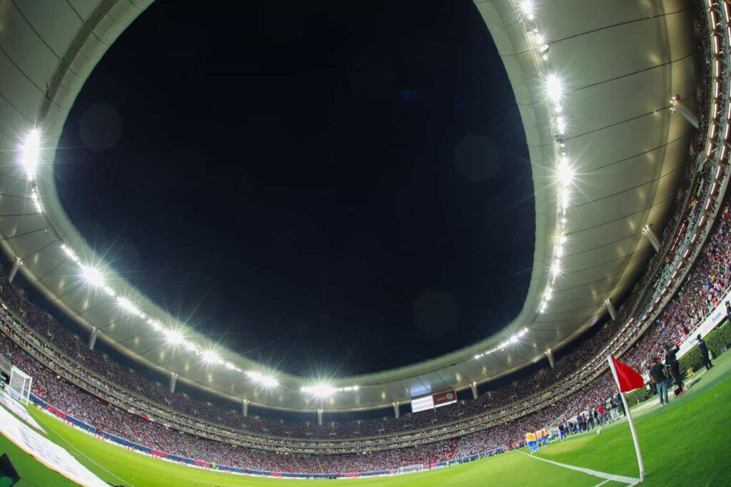 FIFA autoriza a la Liga MX una extensión para entregar los tres estadios mundialistas