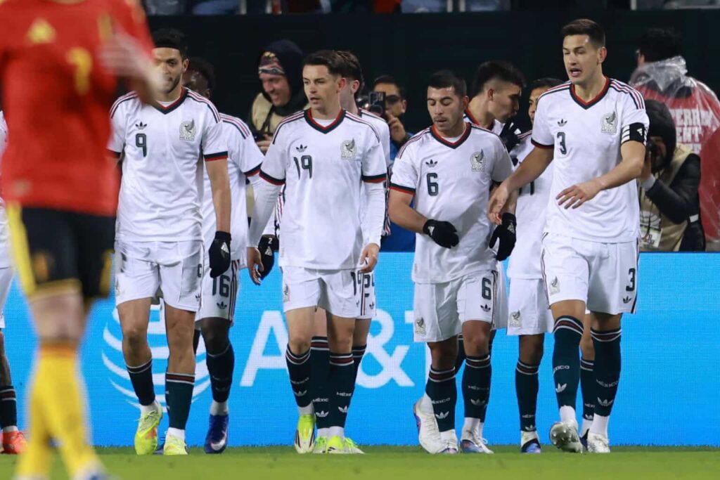 México empata con Bélgica