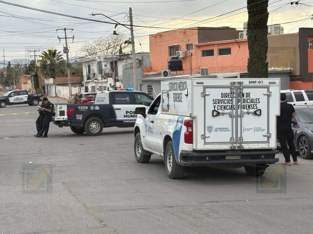 Hallan a hombre sin vida en su casa de Los Pinos