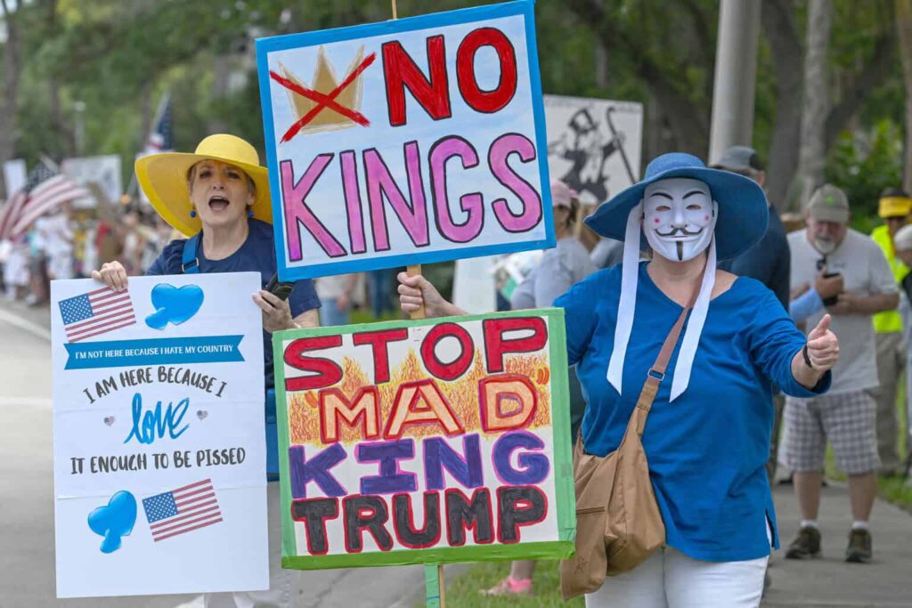 Comienzan las mayores protestas de ‘No Kings’ contra Trump, la guerra en Irán y el ICE