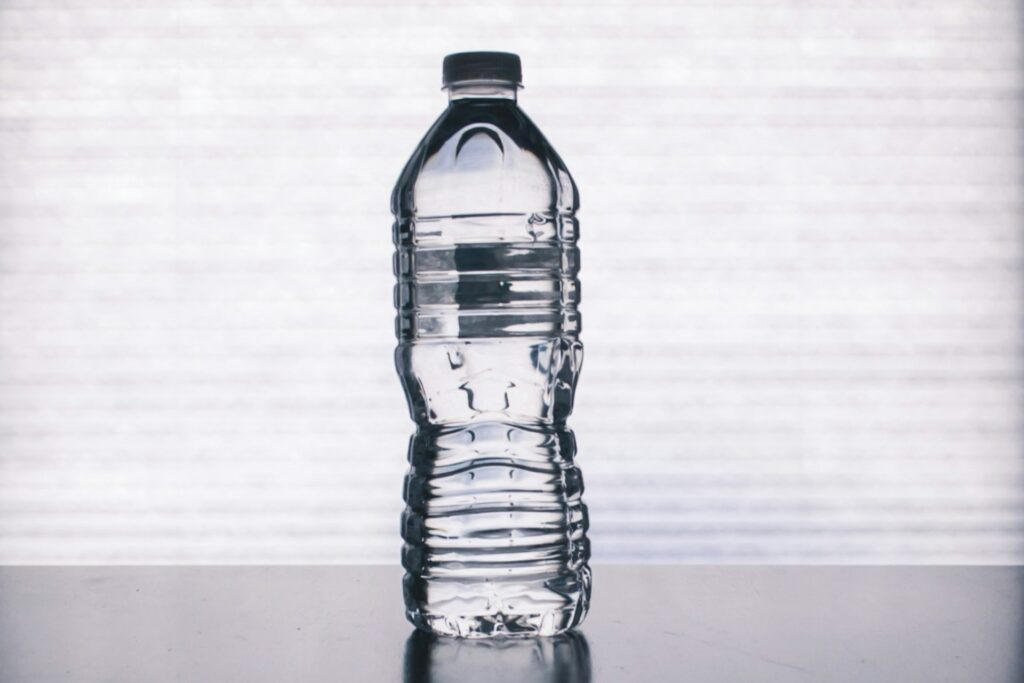 Mundial 2026: FIFA da marcha atrás y permitirá a los aficionados llevar botellas de agua a los estadios