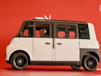 «Misión cumplida»: Sheinbaum presenta Olinia, el primer vehículo eléctrico mexicano