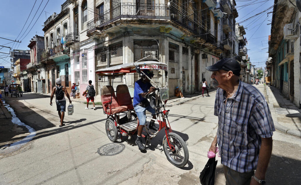 México y Belice envían a Cuba mil 700 toneladas de ayuda humanitaria
