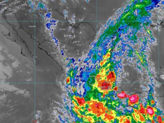 Guerrero y Oaxaca, en alerta por posible fortalecimiento de la Depresión Tropical Dos-E