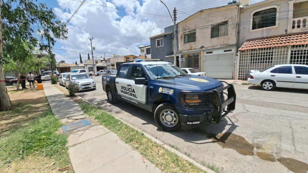 Hijo ataca a su madre y la deja herida grave en la colonia San Patricio; lo detienen