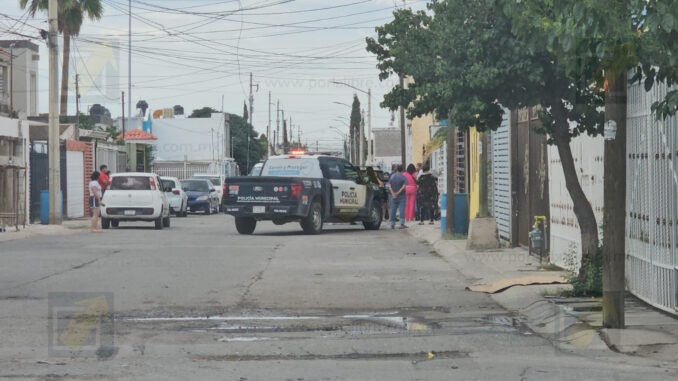 Adolescente es localizado sin vida en su casa en Villas del Rey