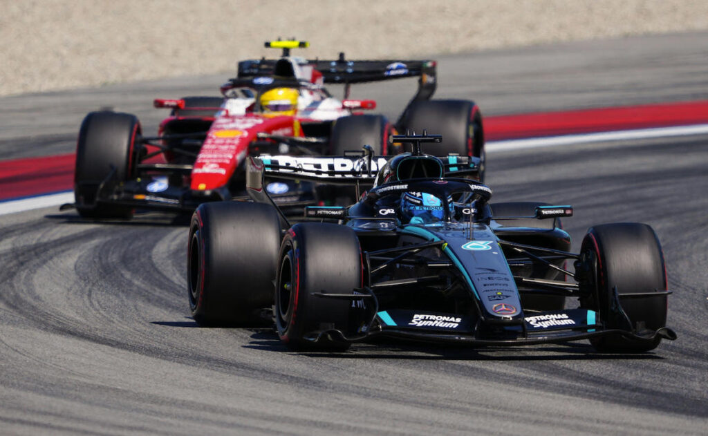 ¿Quién saldrá primero en el Barcelona-Cataluña y cómo le fue a ‘Checo’ Pérez en la clasificación?