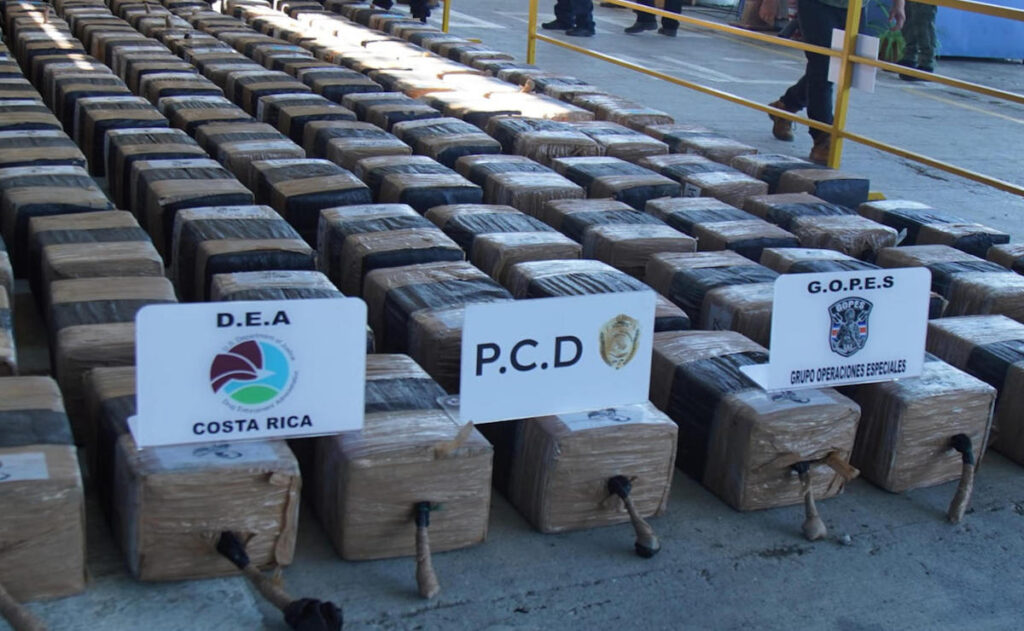 Costa Rica logra decomiso récord de cocaína en semisumergible con apoyo de EE.UU.