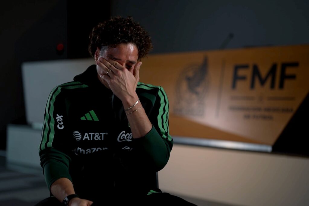 «No veo sentido seguir jugando al futbol»: Guillermo Ochoa llora al leer carta de su hija Lucciana