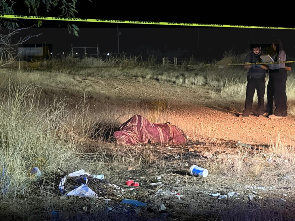 Localizan cuerpo encobijado y semiquemado en la colonia Granja Sacramento