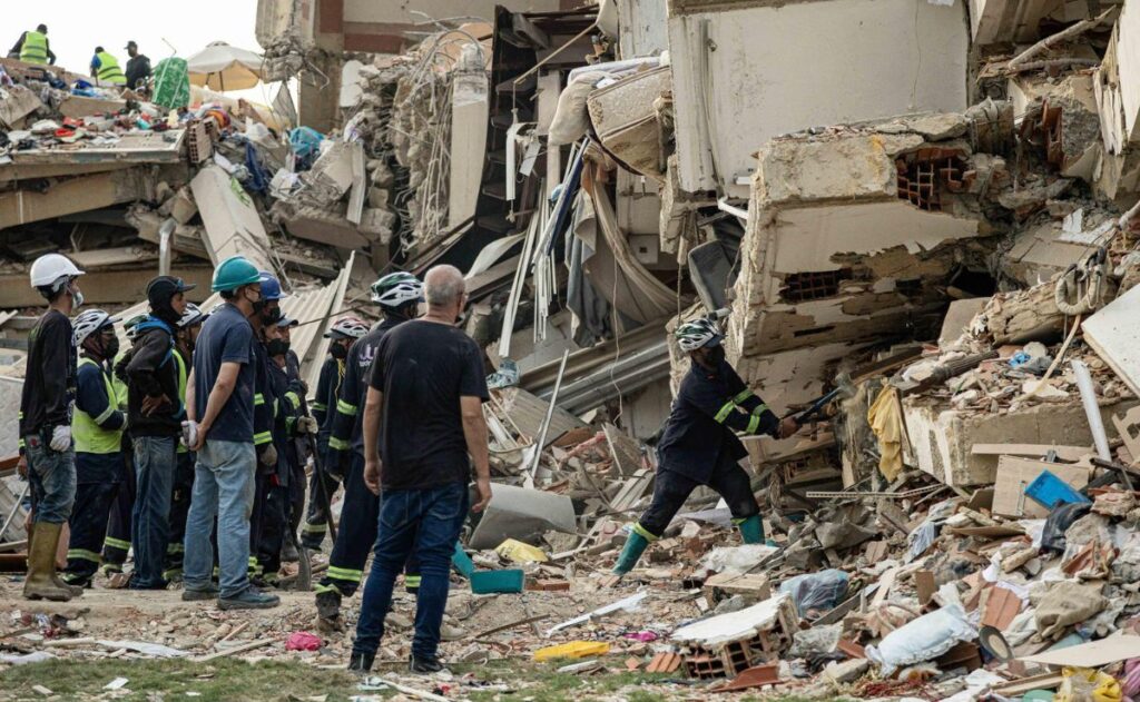 Venezuela refuerza búsqueda de sobrevivientes a cinco días de los dos sismos