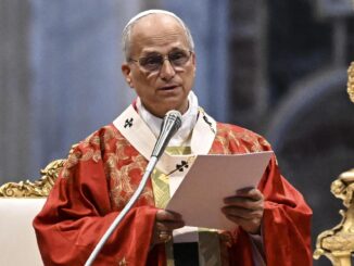 El papa llama a la unidad de la Iglesia y pide no «endurecerse en las propias posiciones»