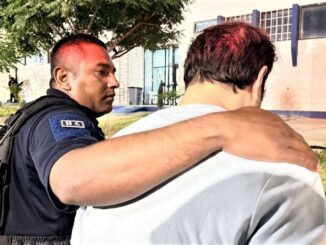 Apoyan municipales a hombre que presentaba cuadro depresivo
