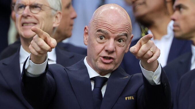 Infantino lamenta las 4 muertes en CDMX tras celebraciones por triunfo del Tricolor