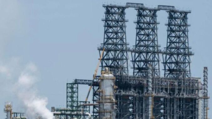 Pemex “perdió” (robo) 80 millones de barriles de petróleo en cinco años