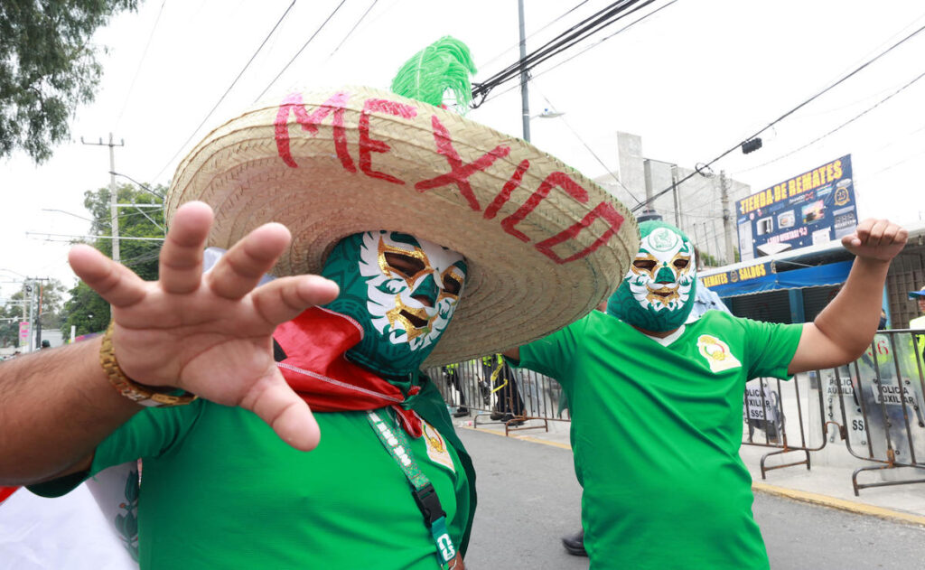 Reforma, Zócalo y Monumento a la Revolución alcanzan su máxima capacidad por el México vs Inglaterra