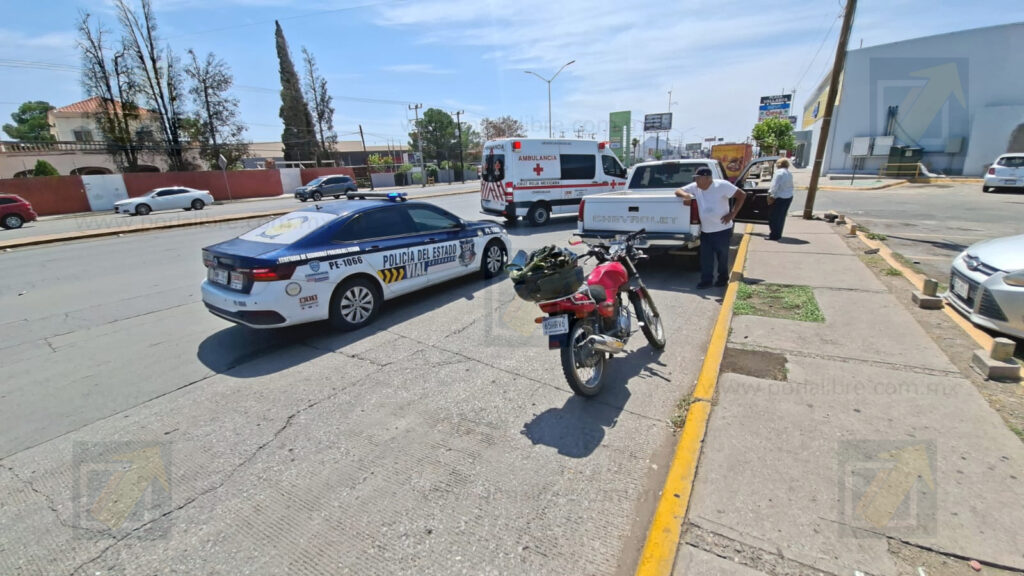 Motociclista resulta lesionado en choque contra camioneta en la Tecnológico