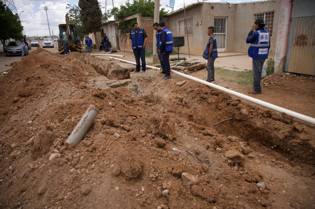 Avanza pavimentación de calle Río Grande; Marco Bonilla supervisa labores