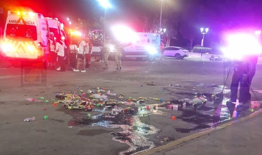 Ebrio atropella a tres en festejos en la glorieta de «Pancho» Villa; terminó detenido tras chocar contra un poste