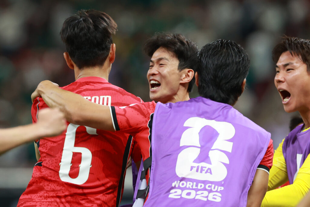 Corea del Sur remonta ante República Checa