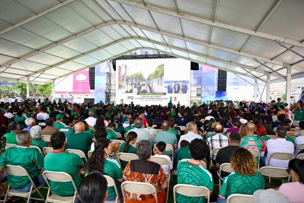 Se reúnen familias chihuahuenses en la Plaza del Ángel para vivir la Fiesta Mundialista 2026