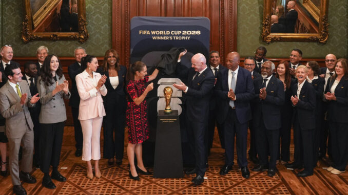 Sheinbaum da «cordial bienvenida» a Infantino en Palacio Nacional antes de la inauguración