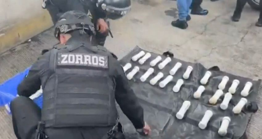 Normalistas de Ayotzinapa cuentan con más de mil explosivos para la inauguración del Mundial