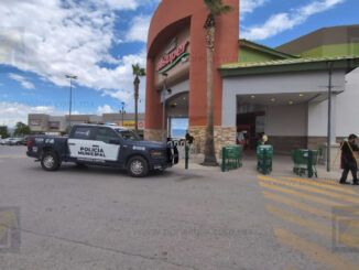 Muere hombre tras sufrir un infarto al interior de un supermercado