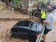 Lluvias provocan tragedia: Muere conductor en su vehículo arrastrado por la corriente
