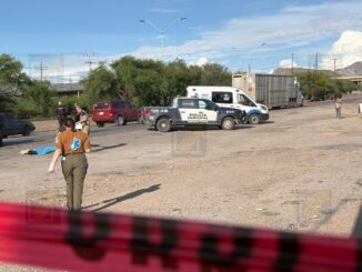 Asesinan a balazos a hombre que caminaba con su hijo en el boulevard Fuentes Mares