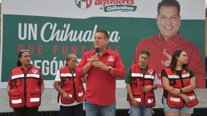 Apoya Fermín Ordóñez a poco más de 2 mil familias en distintas colonias de la capital