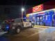 Entra por una cerveza y termina asaltando un Oxxo a punta de pistola